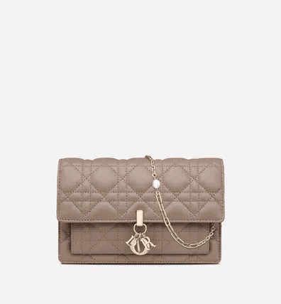 【DIOR】【人気】DIOR ディオール★LADY DIOR ラムスキン チェーンバッグ